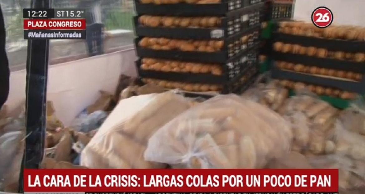 Panazo en Plaza Congreso regalan pan