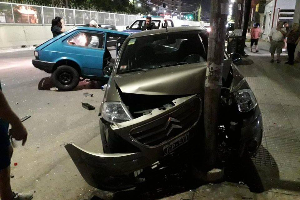 Violento choque en Ramos Mejía en la noche de Año Nuevo