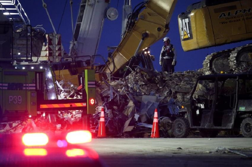 Derrumbe en Miami, REUTERS