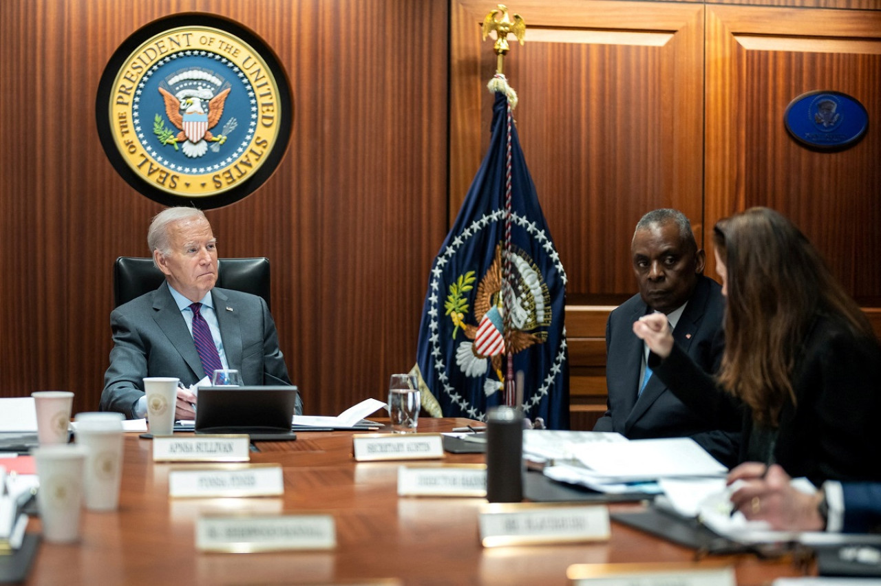 Reunión entre Joe Biden y Lloyd Austin. Foto: Reuters.