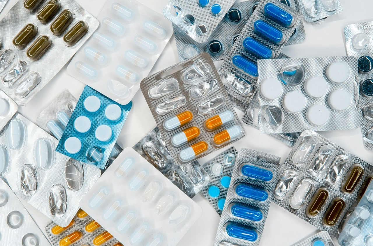 Medicamentos, farmacia. Foto: Unsplash.