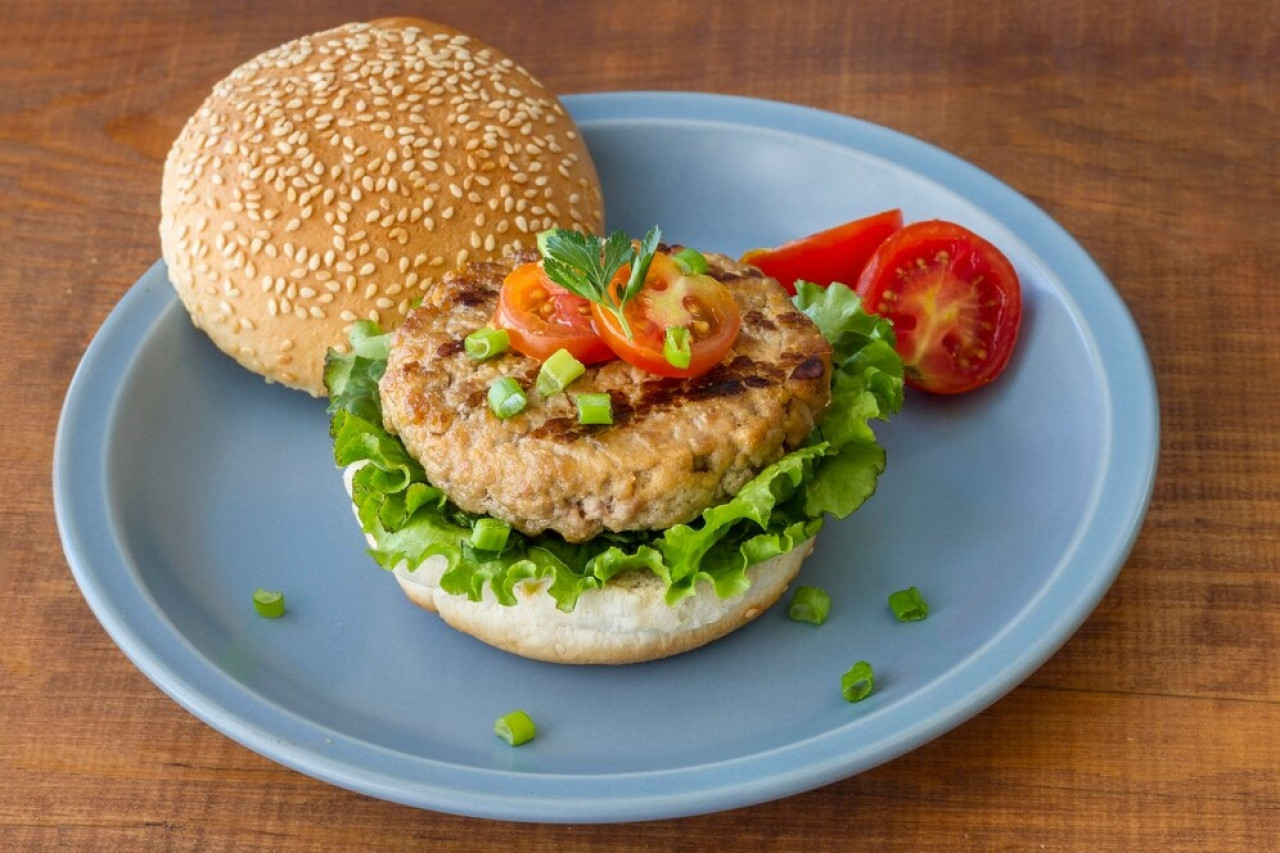 Hamburguesas de atún. Fuente: Freepik