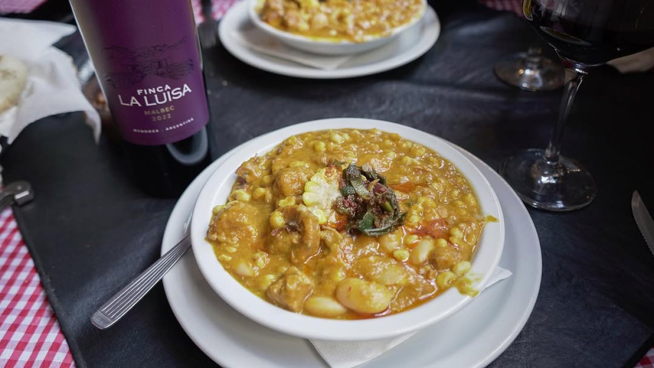 Un locro delicioso y abundante. Foto: Instagram @bodegon_la_morocha