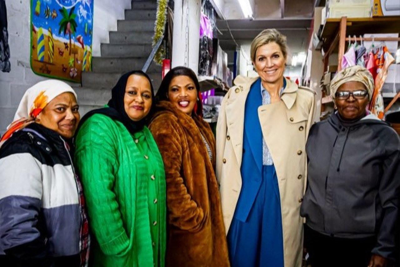 La reina Máxima durante su visita a Sudáfrica. Foto: X /