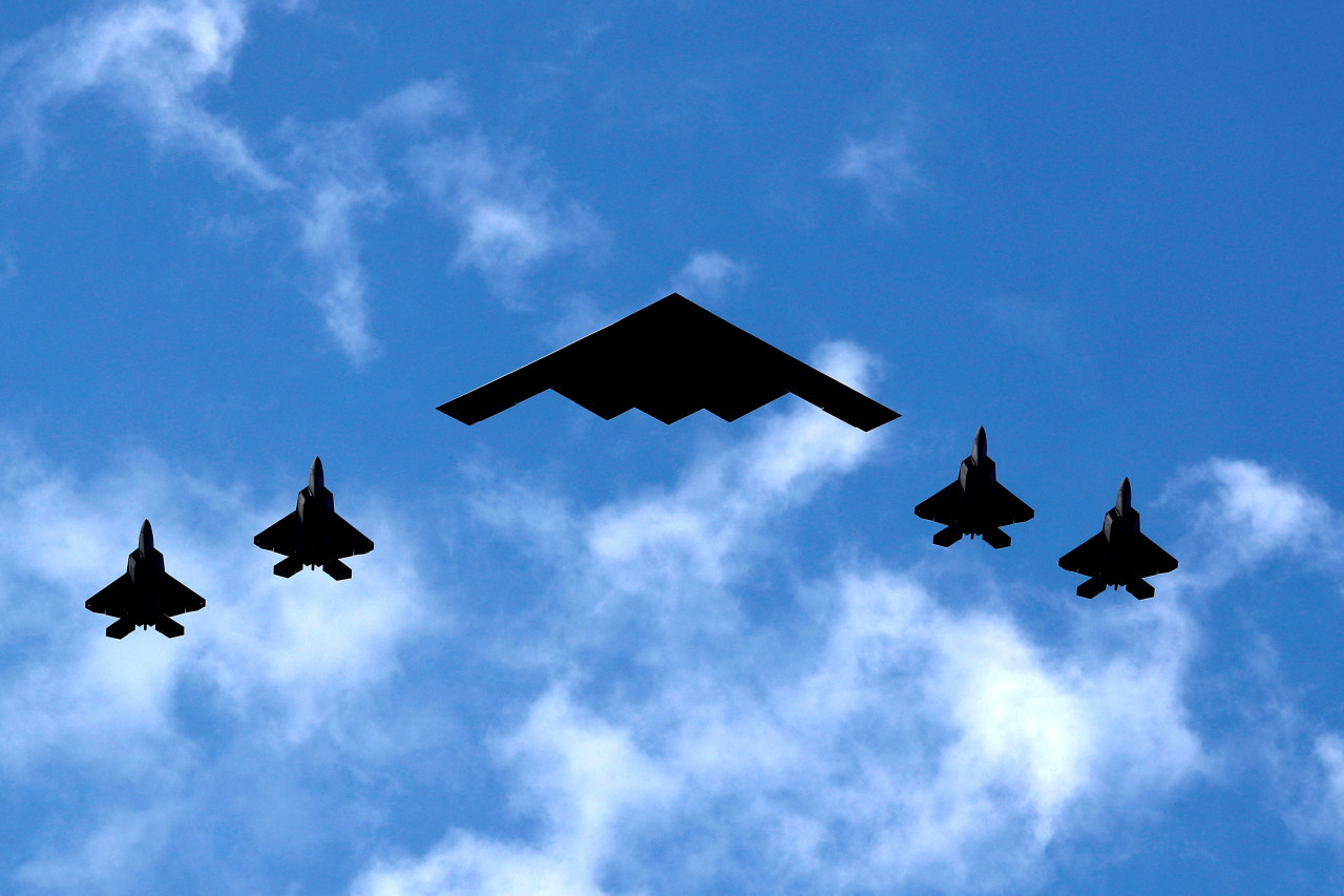 Los aviones B-2 Spirit con los que Estados Unidos atacó Irán. Foto: Reuters/Mike Segar